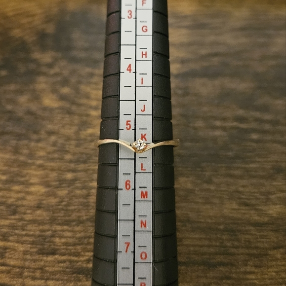 10K Gold and Diamond Chevron Ring - Picture 2 of 7